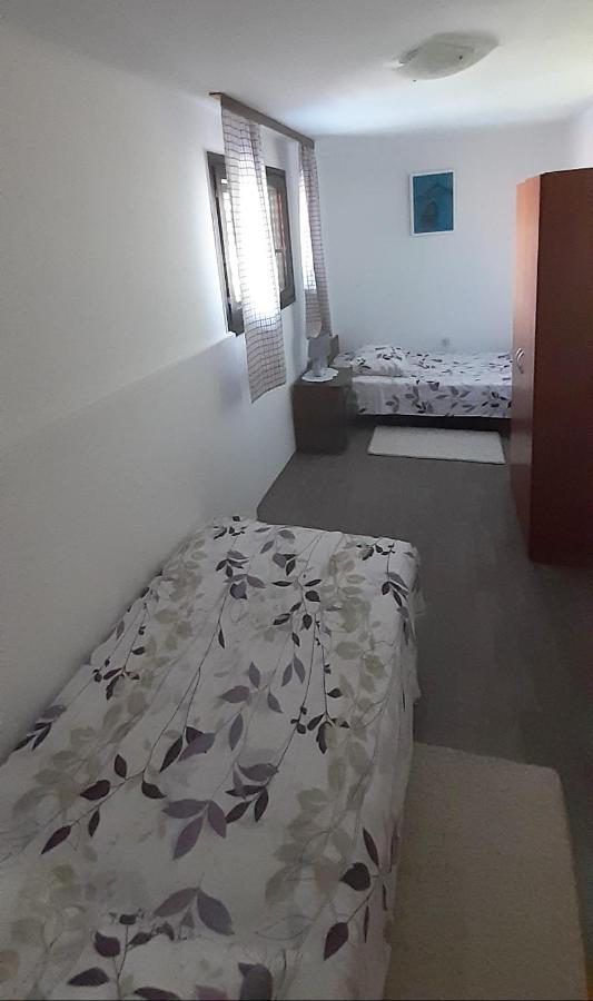 Apartmán Ina 2 Funtana Exteriér fotografie
